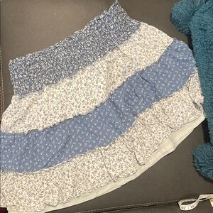 American Eagle Outfitters Blue and White Floral A-Line Skirt